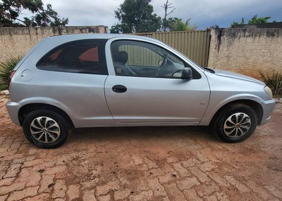 CHEVROLET CELTA 1.0 MPFI LS 8V FLEX 2P MANUAL CHEVROLET CELTA 1.0 MPFI LS 8V FLEX 2P MANUAL